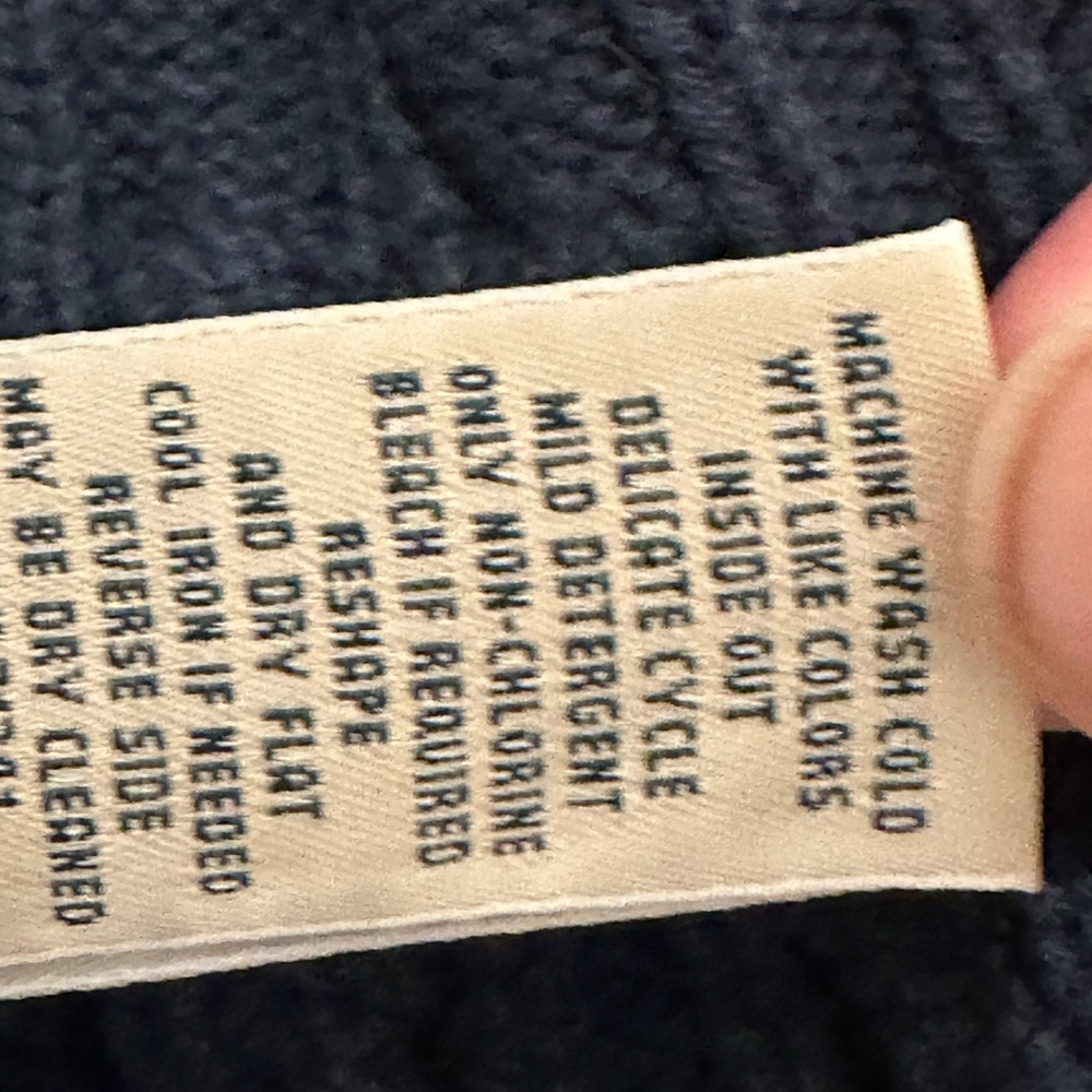 L.L. Bean Navy Blue Cable Knit Cotton Sweater Nautical Fisherman Preppy - Picture 9 of 10
